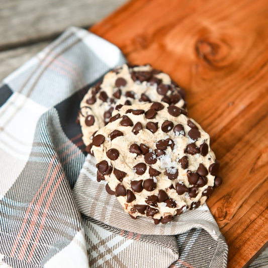 The Classics Box: 1/2 Gibby + 1/2 Oatmeal Cream Pie